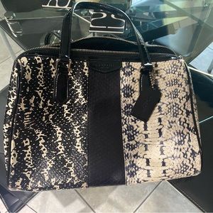 Coach - Black and white faux snack skin purse